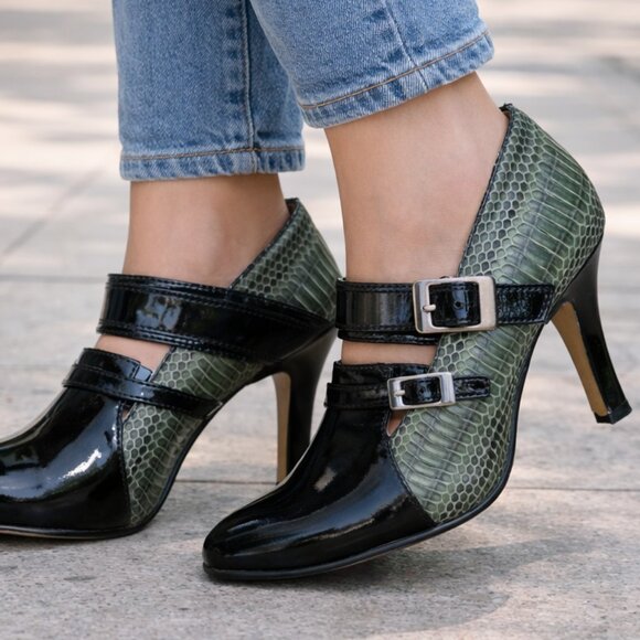 Modern Vintage Shoes - Modern Vintage shoe, Black patent and green snake, EUC, Sz 39, 4 in. heel, .